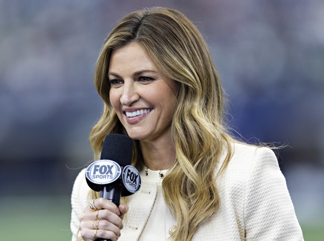 Erin Andrews Body Measurements Height Weight Net Worth Statistics